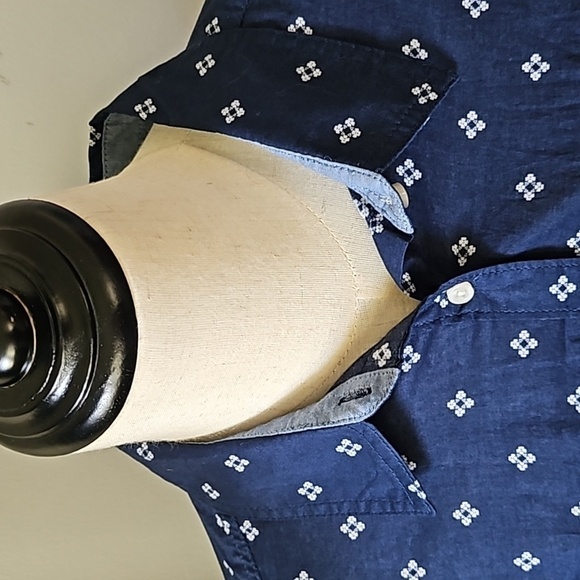 St. John's Bay Navy and White Patterned Long Sleeve Button Down Blouse - Picture 4 of 13